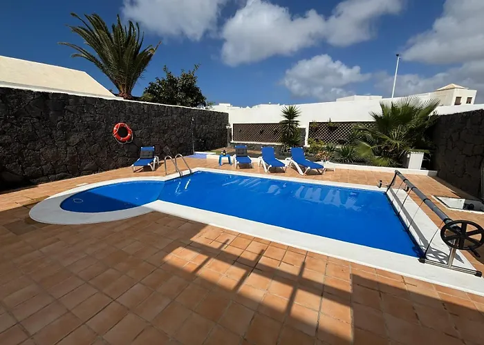 Adel, Oasis De Paz Con Piscina Climatizada Vila Playa Blanca (Lanzarote)