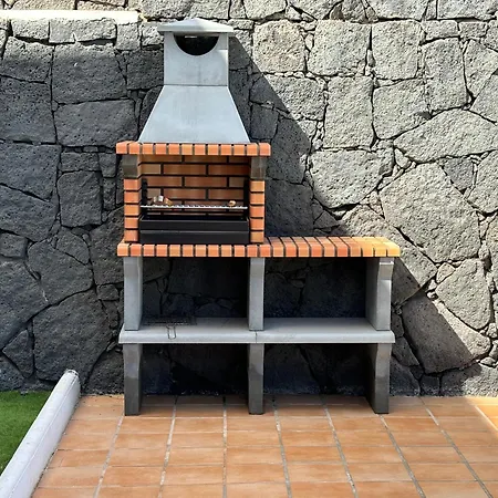 Adel 56, Private Heated Pool, Parking * Playa Blanca (Lanzarote)