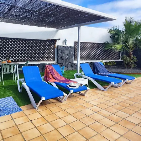Adel, Oasis De Paz Con Piscina Climatizada Playa Blanca (Lanzarote)