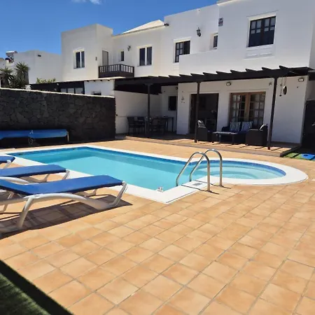 Adel, Oasis De Paz Con Piscina Climatizada Playa Blanca (Lanzarote)