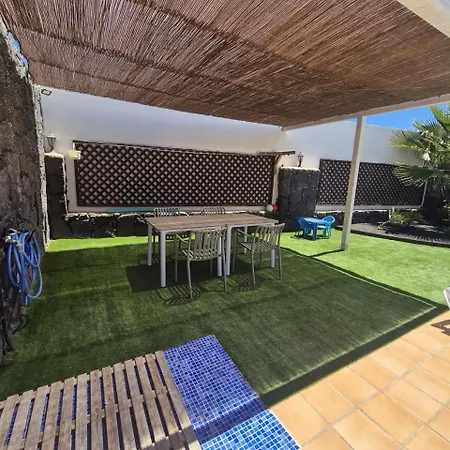 Adel, Oasis De Paz Con Piscina Climatizada * Playa Blanca (Lanzarote)