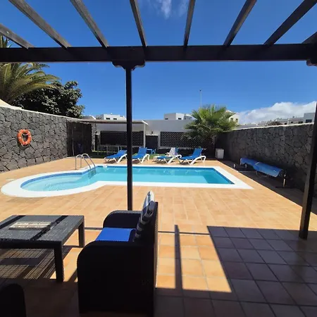 Villa Adel, Oasis De Paz Con Piscina Climatizada Playa Blanca (Lanzarote)