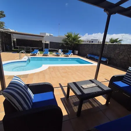 Adel, Oasis De Paz Con Piscina Climatizada Playa Blanca (Lanzarote)