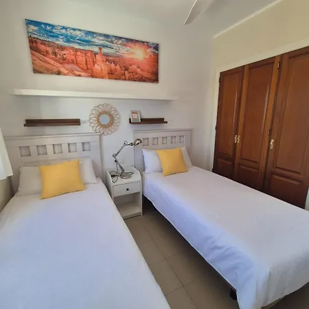 Adel, Oasis De Paz Con Piscina Climatizada Playa Blanca (Lanzarote)